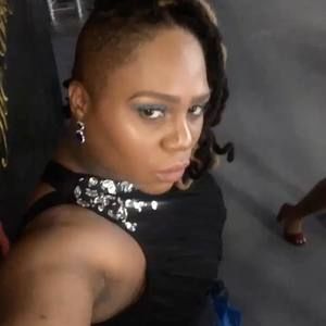 Meet your Posher, Keisha